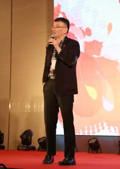 天威控股集团董事长 贺良梅致辞